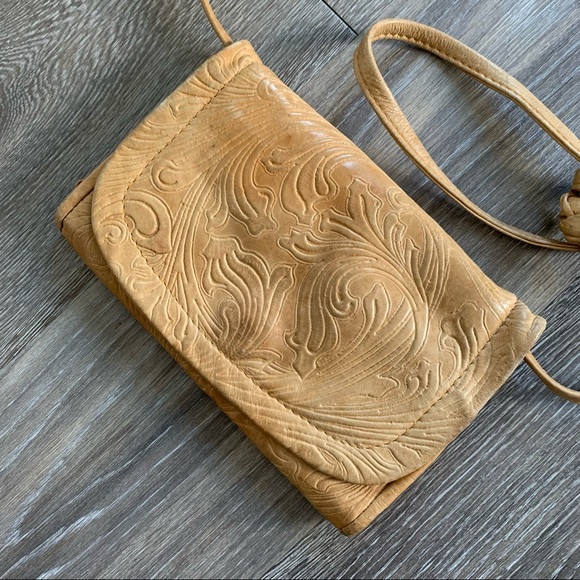 Vintage genuine cowhide leather crossbody bag/wallet - Picture 2 of 12
